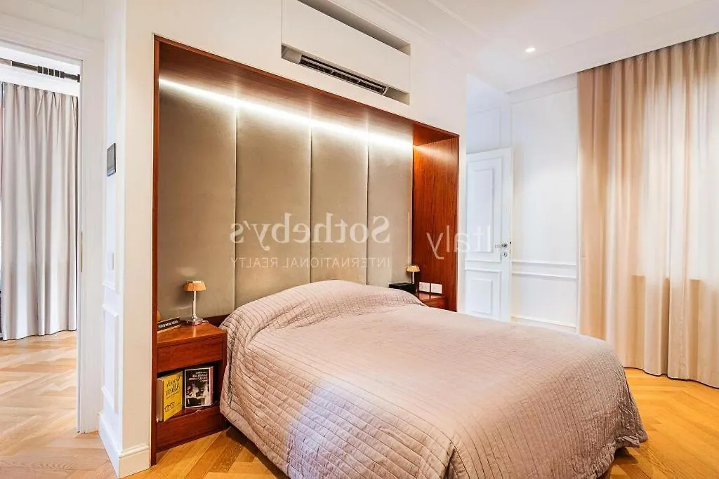 Rome Zalupa Apartment