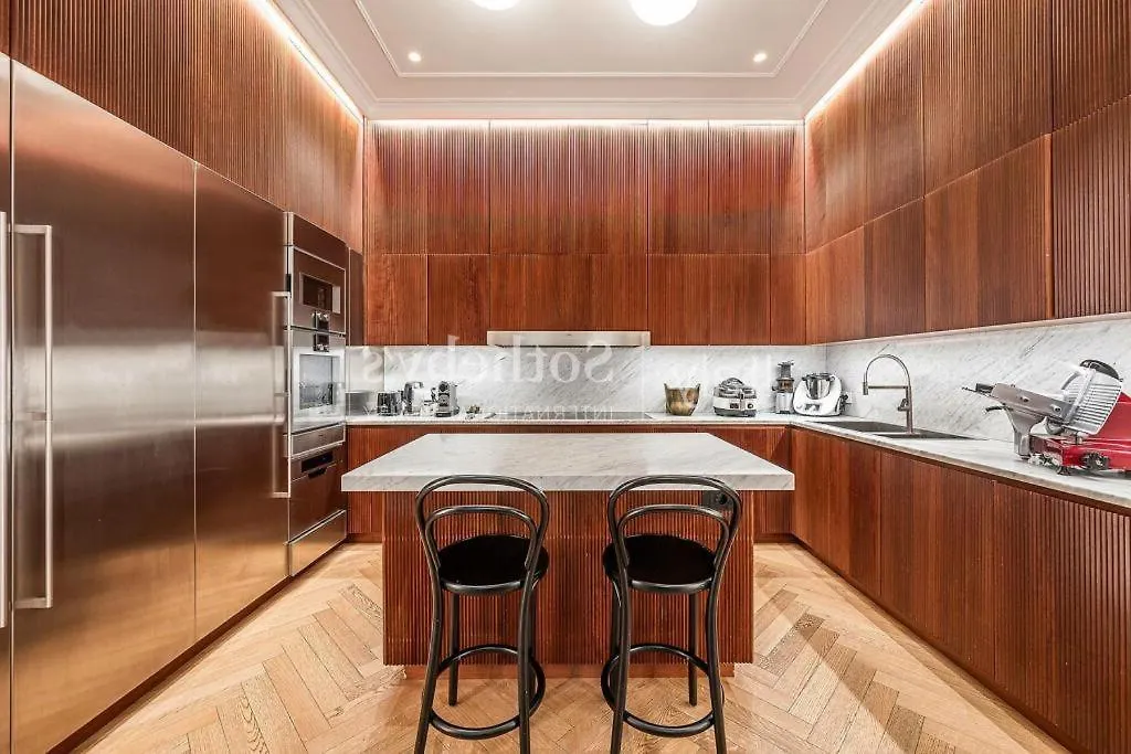 Rome Zalupa Apartment