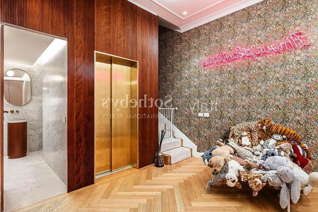 Rome Zalupa Apartamento